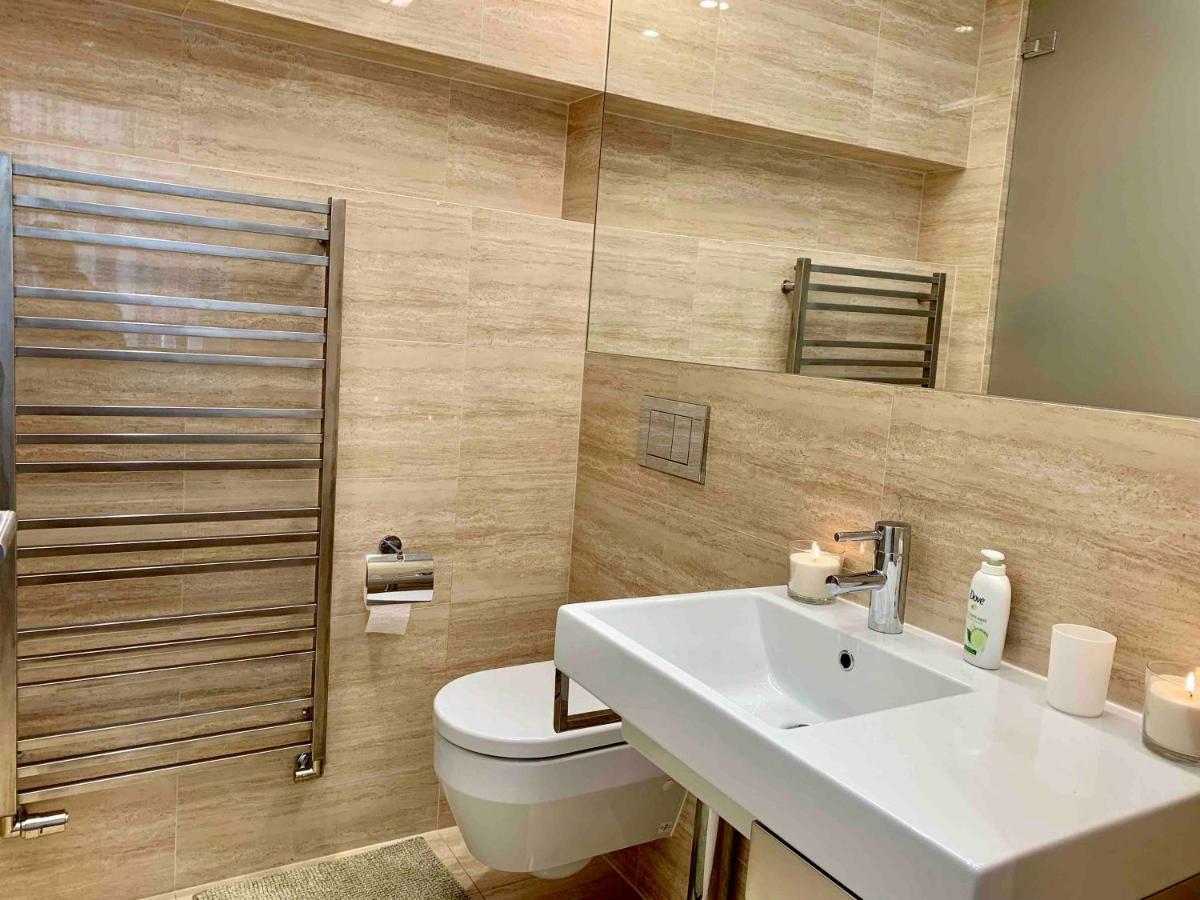 Luxury Apartment In The Center Of Praha Bagian luar foto
