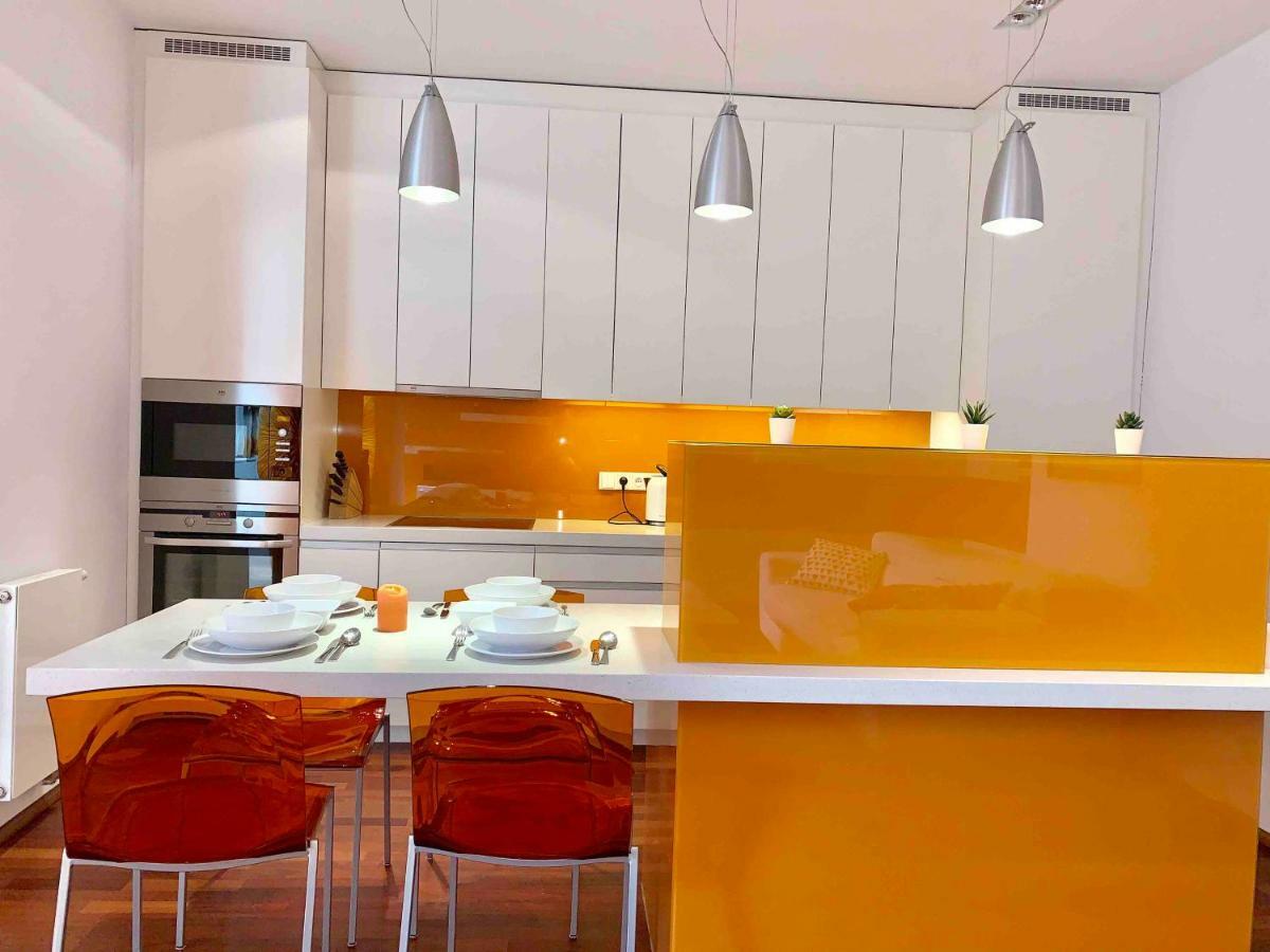 Luxury Apartment In The Center Of Praha Bagian luar foto