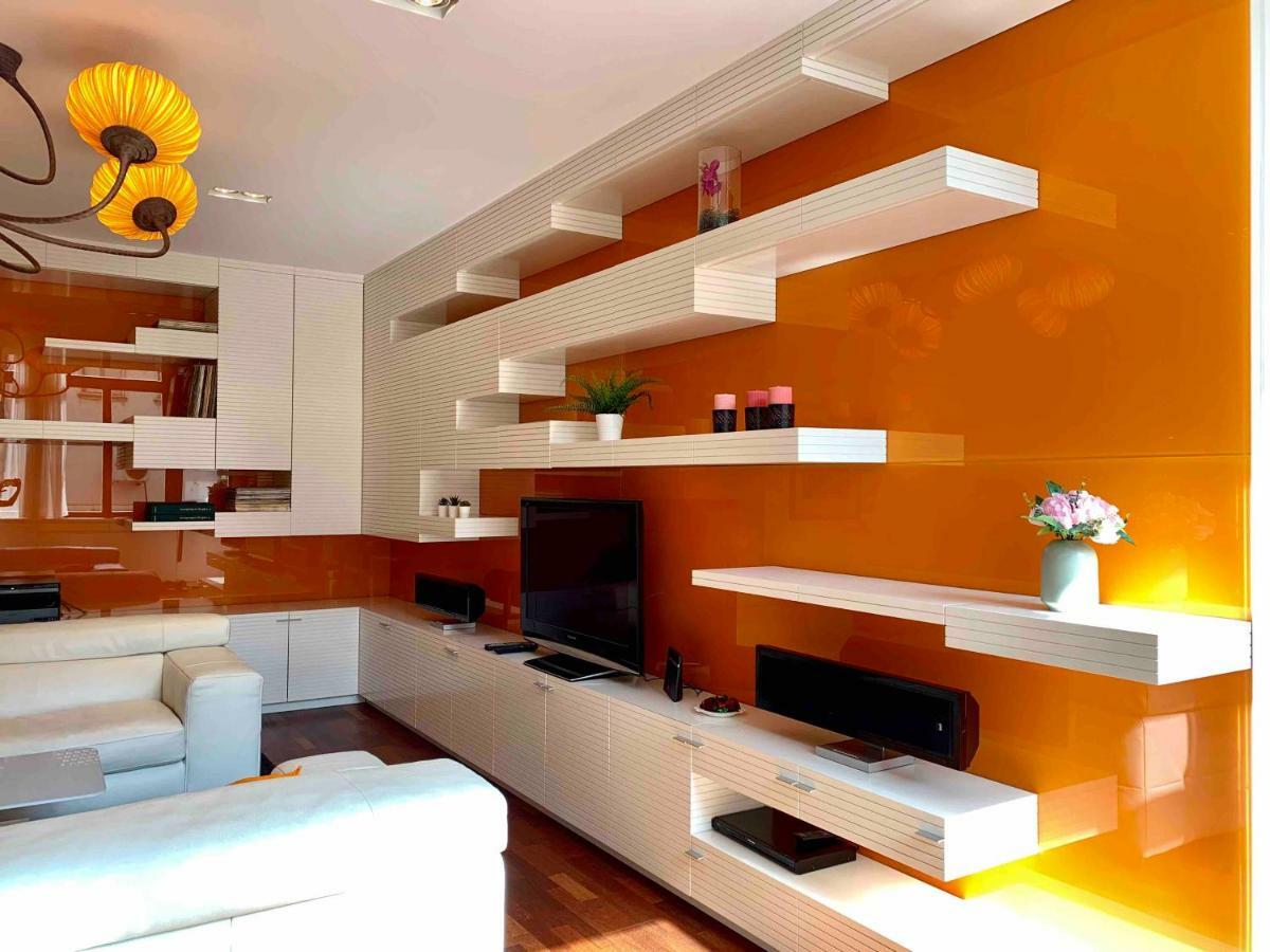 Luxury Apartment In The Center Of Praha Bagian luar foto